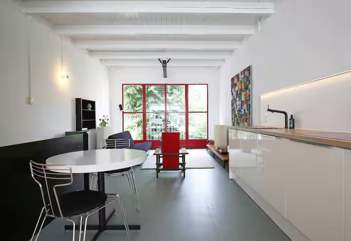 Open keuken met eettafel